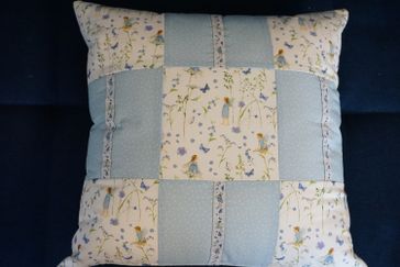 Stoffe, Patchwork, Strickerei und Häkelarbeiten bei Stoff-Eule in Ostenfeld