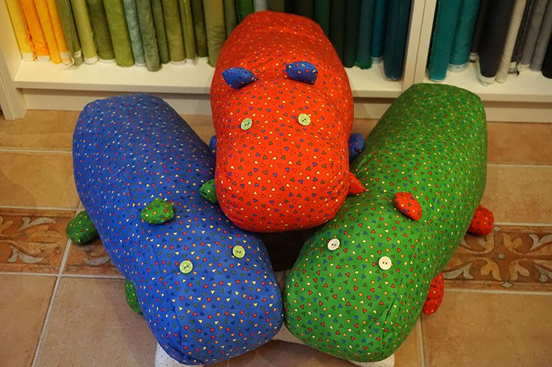 Stoffe, Patchwork, Strickerei und Häkelarbeiten bei Stoff-Eule in Ostenfeld