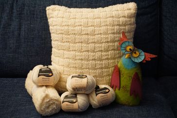 Stoffe, Patchwork, Strickerei und Häkelarbeiten bei Stoff-Eule in Ostenfeld