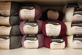 Merino Extrafine 85 weiche Wolle fuer Muetzen