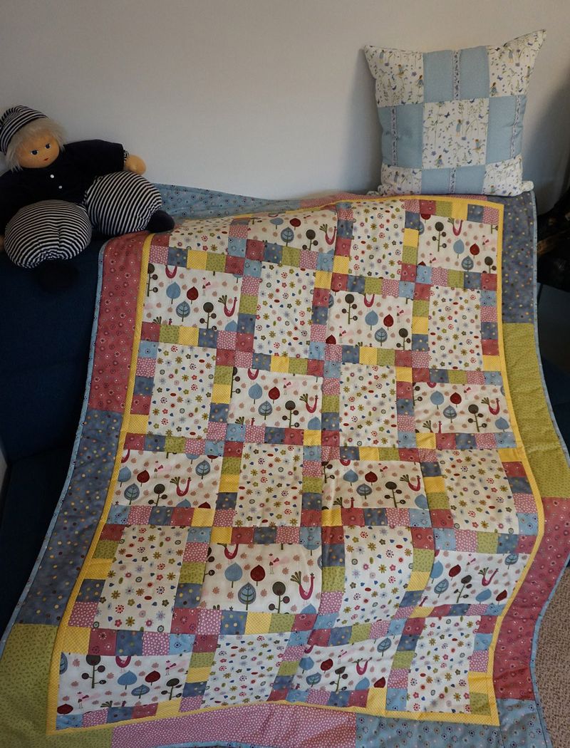 Stoffe, Patchwork, Strickerei und Häkelarbeiten bei Stoff-Eule in Ostenfeld